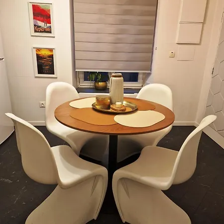 Daire Urbain - Asclepios *